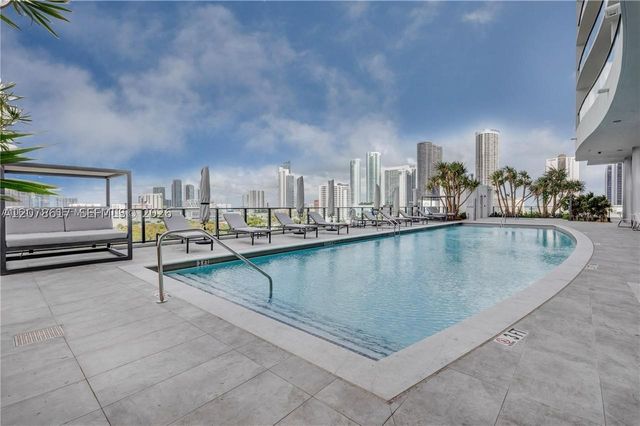 1600 NE 1st Ave 1202, Miami, FL 33132