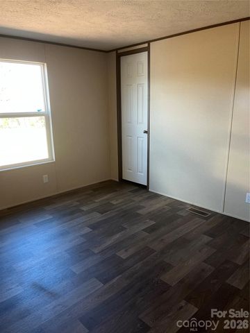 152 Omni Road, Gaffney, SC 29341