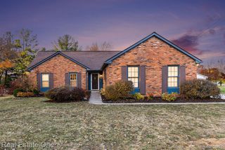 1461 Lamb Drive, Troy, MI 48085