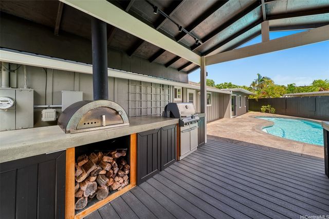1127 Lauloa Street, Kailua, HI 96734