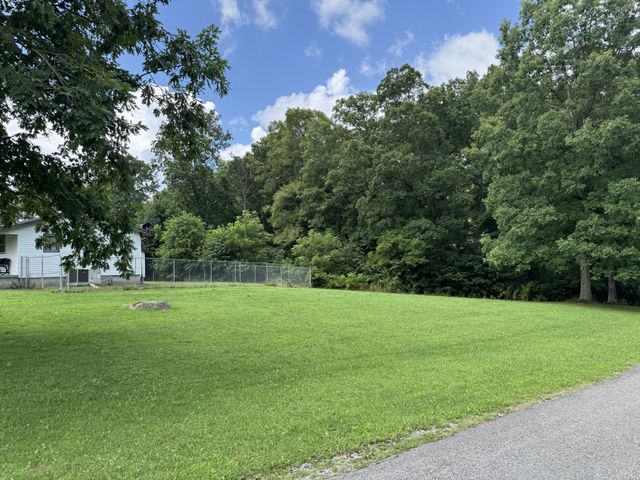 65 Carey Rd, Crossville, TN 38571