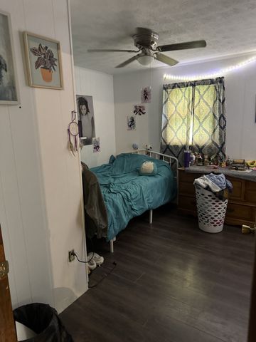 65 Carey Rd, Crossville, TN 38571