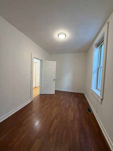 3737 S Damen Avenue, Chicago, IL 60608