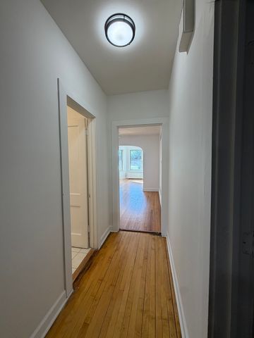 3737 S Damen Avenue, Chicago, IL 60608