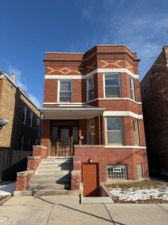 3737 S Damen Avenue, Chicago, IL 60608