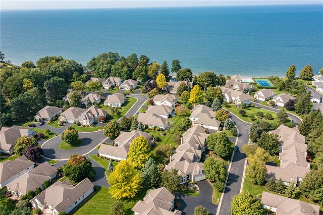 125 Regatta Drive, Webster, NY 14580