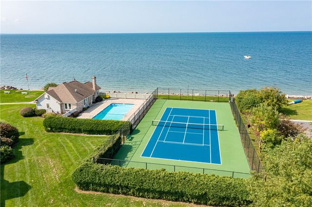 125 Regatta Drive, Webster, NY 14580