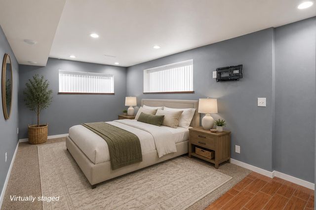 927 W 14th Street, Cedar Falls, IA 50613