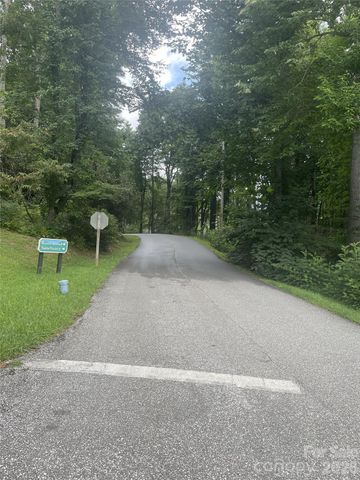 00 Winterstar Loop 17, Burnsville, NC 28714