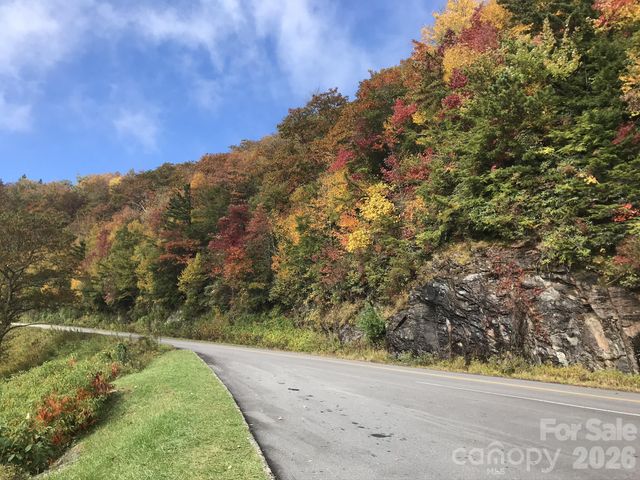00 Winterstar Loop 17, Burnsville, NC 28714