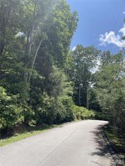 00 Winterstar Loop 17, Burnsville, NC 28714