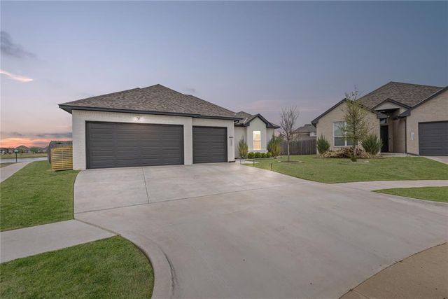 5957 NW 159th Street, Edmond, OK 73013