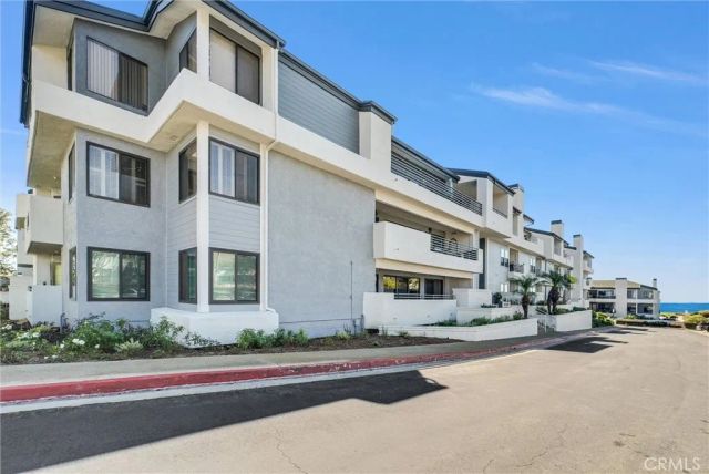 220 Nice 110, Newport Beach, CA 92663
