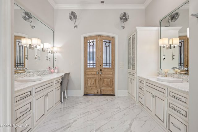 408 Princeton Woods Loop, Lafayette, LA 70508