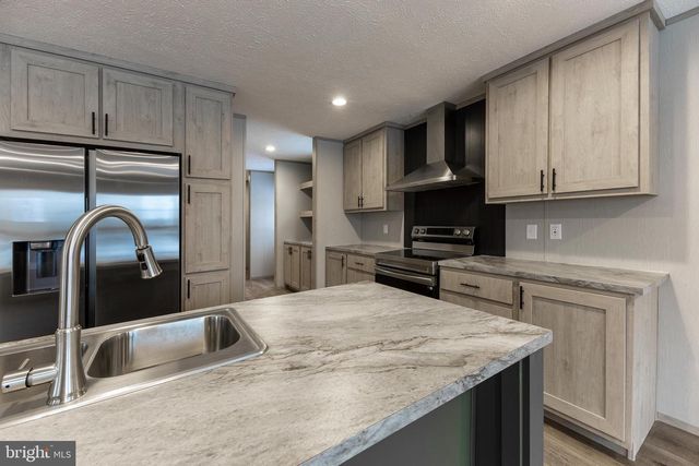 144 GORTON RD, Moshannon, PA 16859