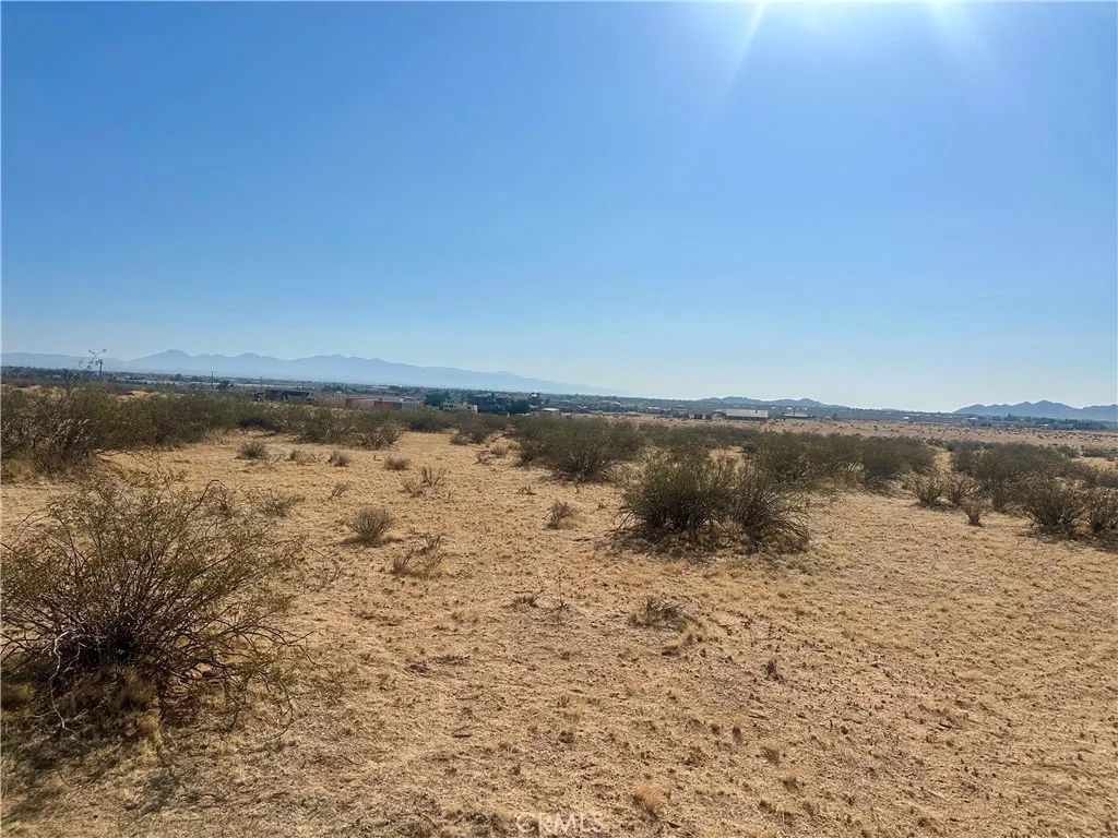 1 Shirwaun, Apple Valley, CA 92307