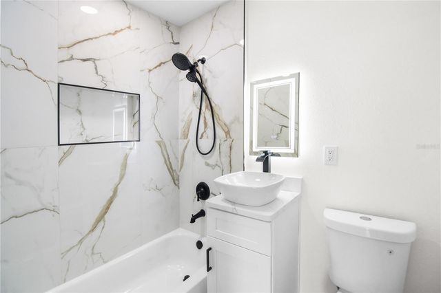 1984 64TH AVENUE N, St Petersburg, FL 33702