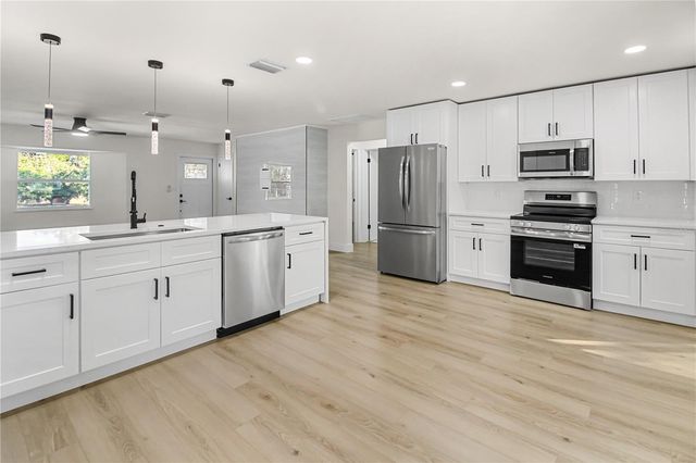 1984 64TH AVENUE N, St Petersburg, FL 33702