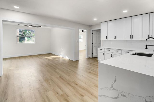 1984 64TH AVENUE N, St Petersburg, FL 33702