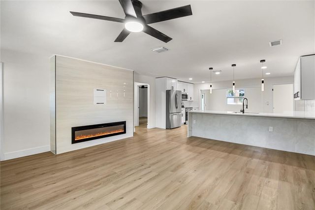 1984 64TH AVENUE N, St Petersburg, FL 33702