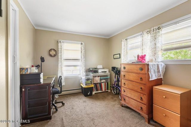 8 N Chestnut Street N, Hazlet, NJ 07730