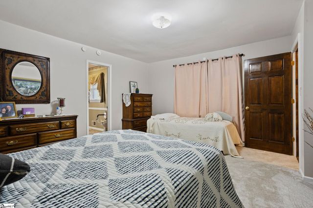 198 Pepperidge Drive, Spartanburg, SC 29303