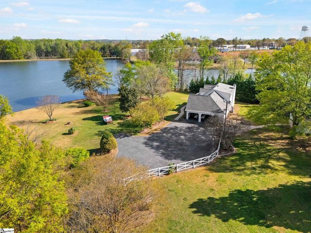 198 Pepperidge Drive, Spartanburg, SC 29303