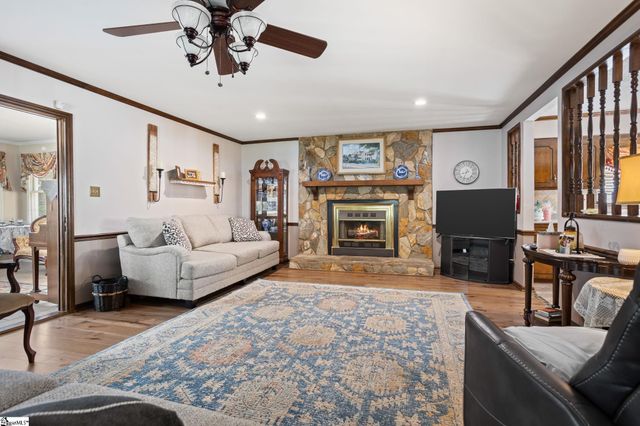 198 Pepperidge Drive, Spartanburg, SC 29303