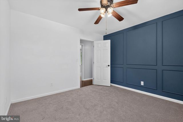 1436 WOODHAVEN DR, Hummelstown, PA 17036