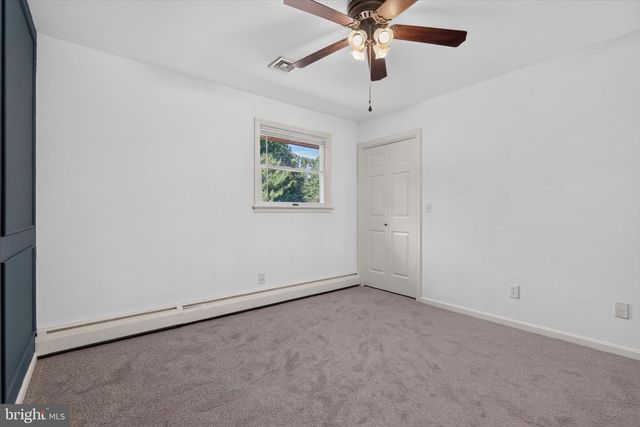 1436 WOODHAVEN DR, Hummelstown, PA 17036