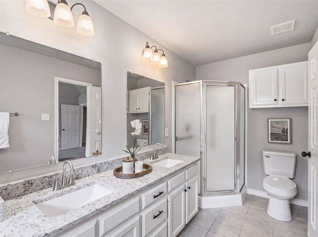 415 Cross Cut Drive, Arlington, TX 76018