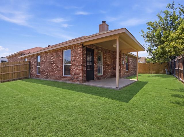 415 Cross Cut Drive, Arlington, TX 76018