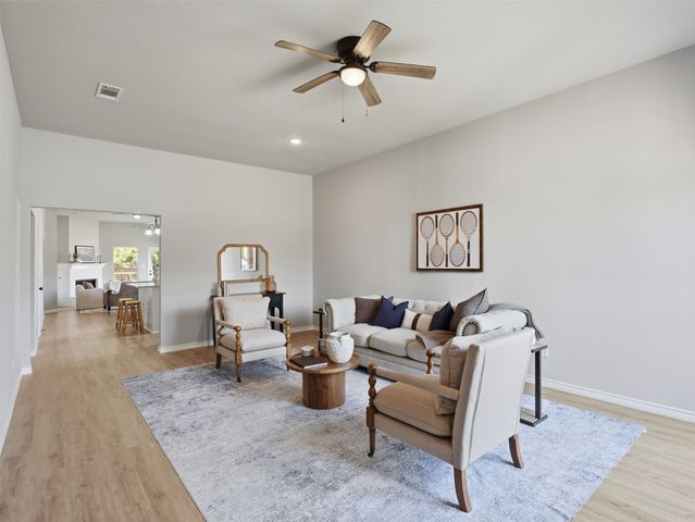 415 Cross Cut Drive, Arlington, TX 76018