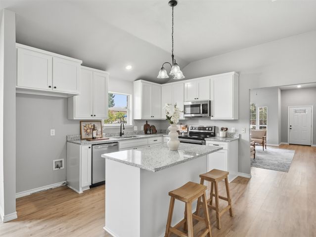 415 Cross Cut Drive, Arlington, TX 76018