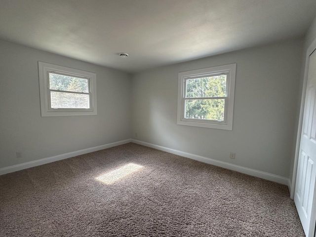 W309N174 Maple AVENUE, Waukesha, WI 53188