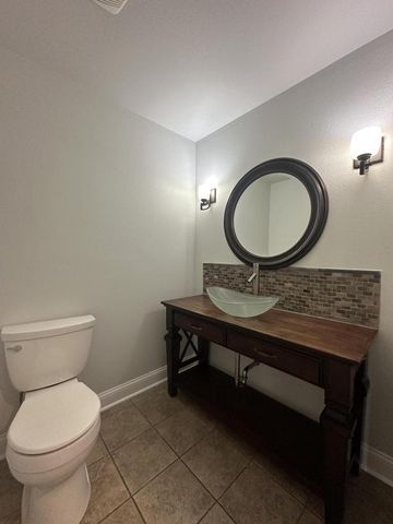 W309N174 Maple AVENUE, Waukesha, WI 53188