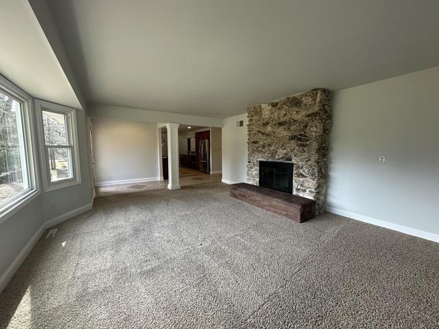 W309N174 Maple AVENUE, Waukesha, WI 53188