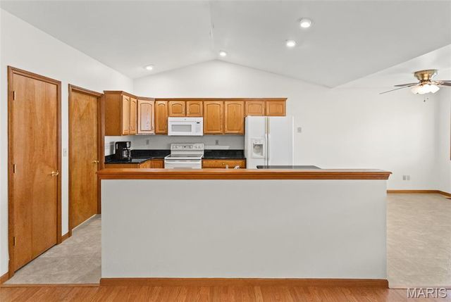 78 Parkside Drive, Bethalto, IL 62010