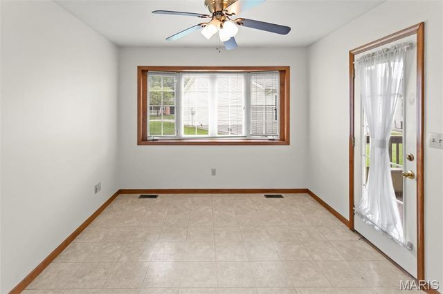 78 Parkside Drive, Bethalto, IL 62010