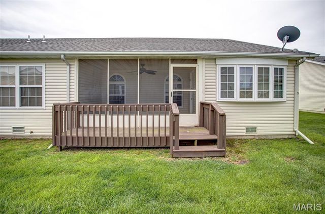 78 Parkside Drive, Bethalto, IL 62010
