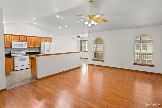 78 Parkside Drive, Bethalto, IL 62010