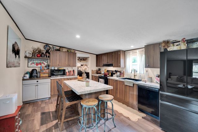 370 Parker Road, Palmer, TX 75152