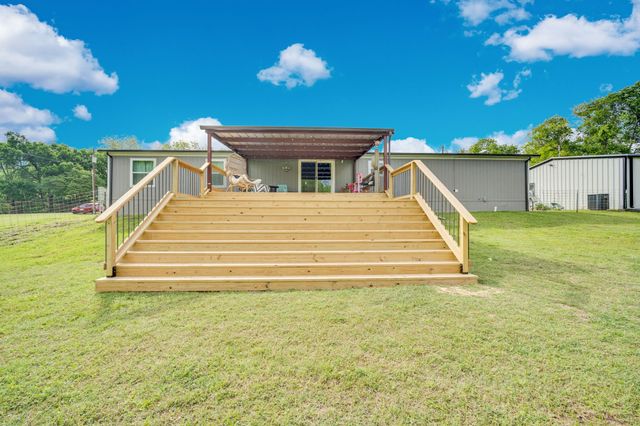 370 Parker Road, Palmer, TX 75152
