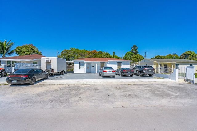 541 E 38th St, Hialeah, FL 33013