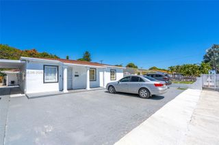 541 E 38th St, Hialeah, FL 33013