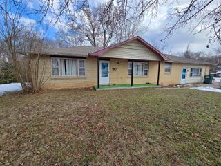 308 North Albany Avenue, Bolivar, MO 65613