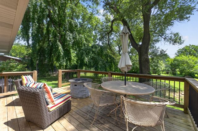 2406 E Broadmoor Street, Springfield, MO 65804
