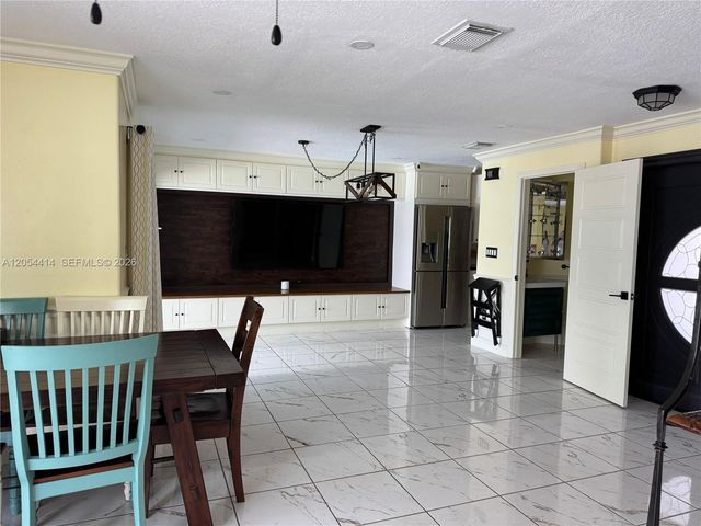 16401 SW 141st Ave, Miami, FL 33177