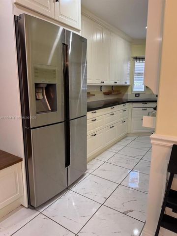16401 SW 141st Ave, Miami, FL 33177
