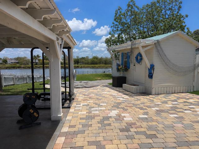 16401 SW 141st Ave, Miami, FL 33177